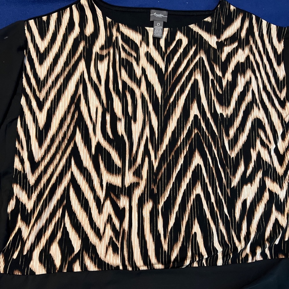 Womens black/brown top/blouse by Chicos size 0